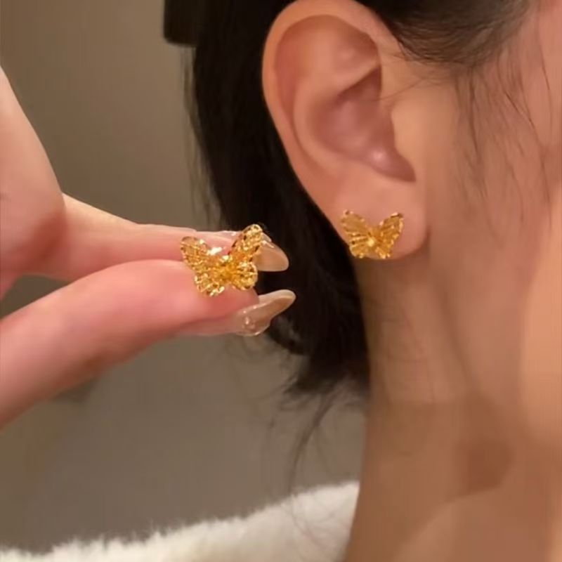 Women's Filigree Hollow Butterfly Light Luxury Temperament Stud Earrings