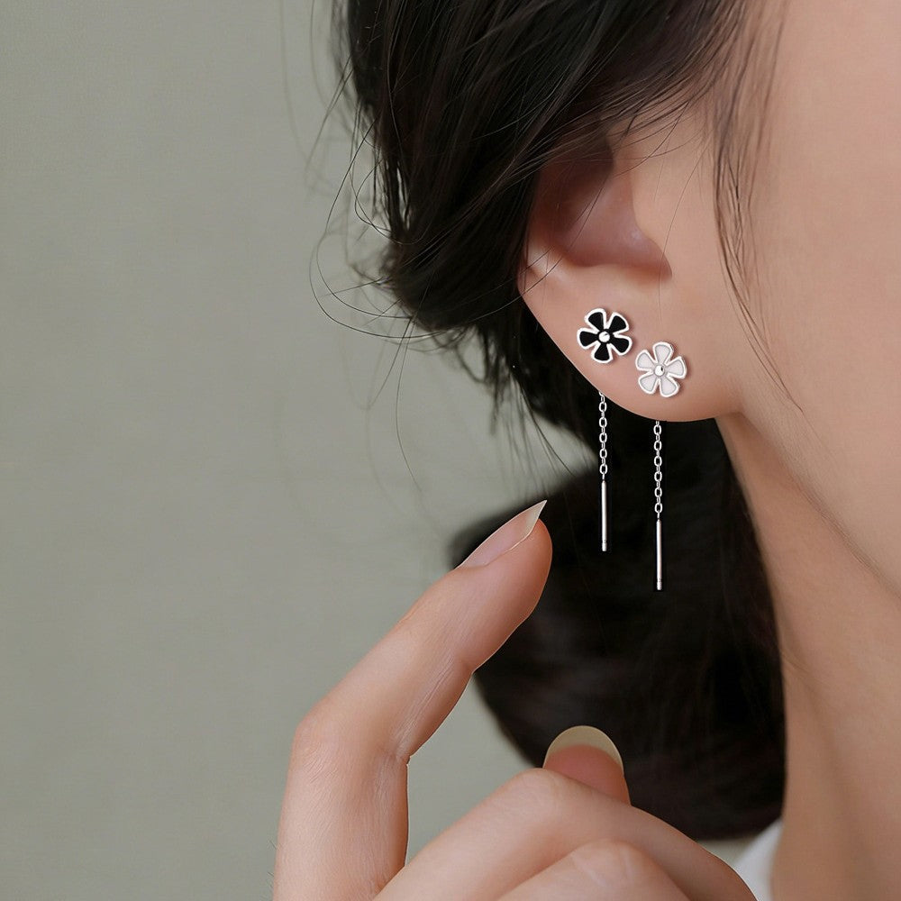 Women's Selection Fashion Long Small Flower Chain Classic Style Ear Line