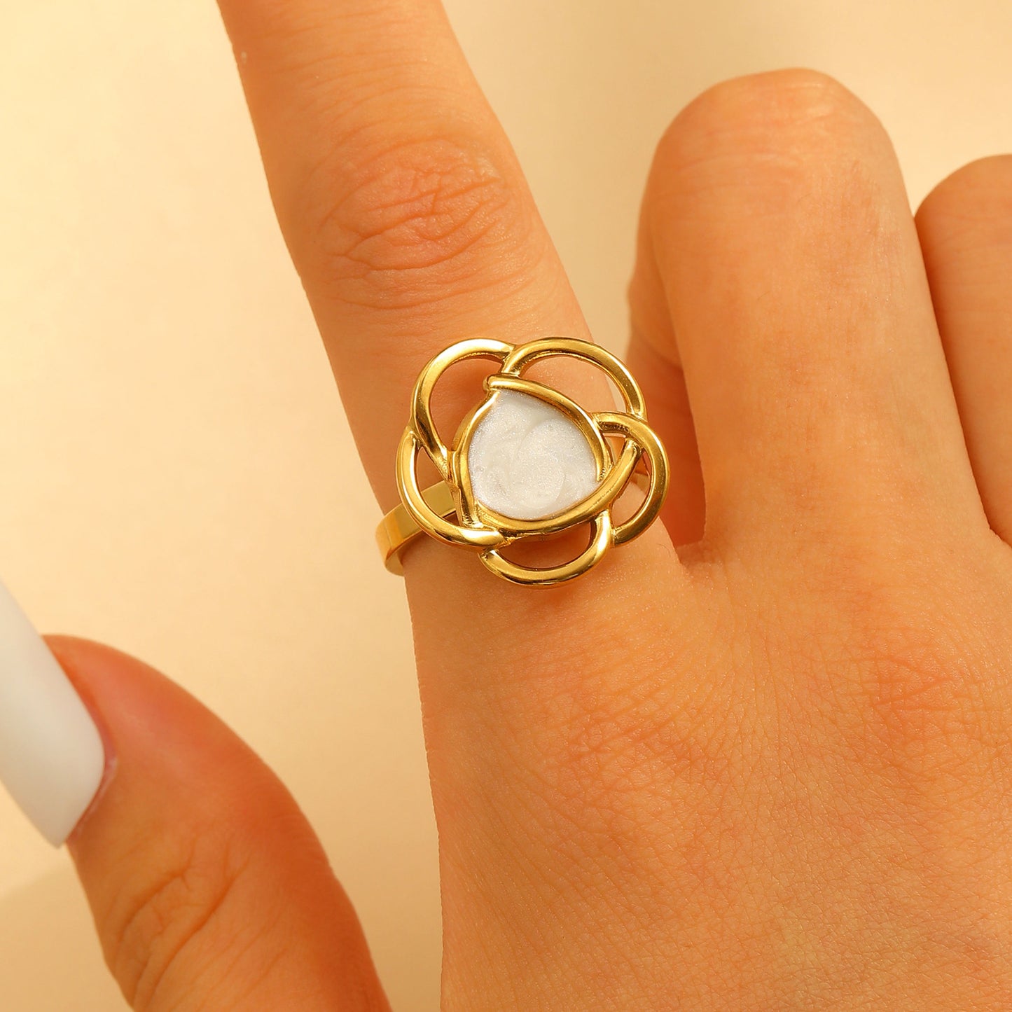 Steel Flower Leaf Female Exaggerated Personalized Hollow Ring