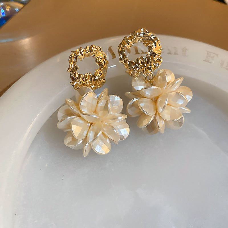 Lux Acrylic Petal Eardrops Niche Design Retro Temperament Earrings