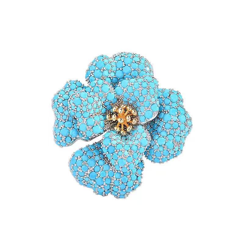 Women's Luxury Copper Inlaid Zircon Exquisite Temperament Brooches
