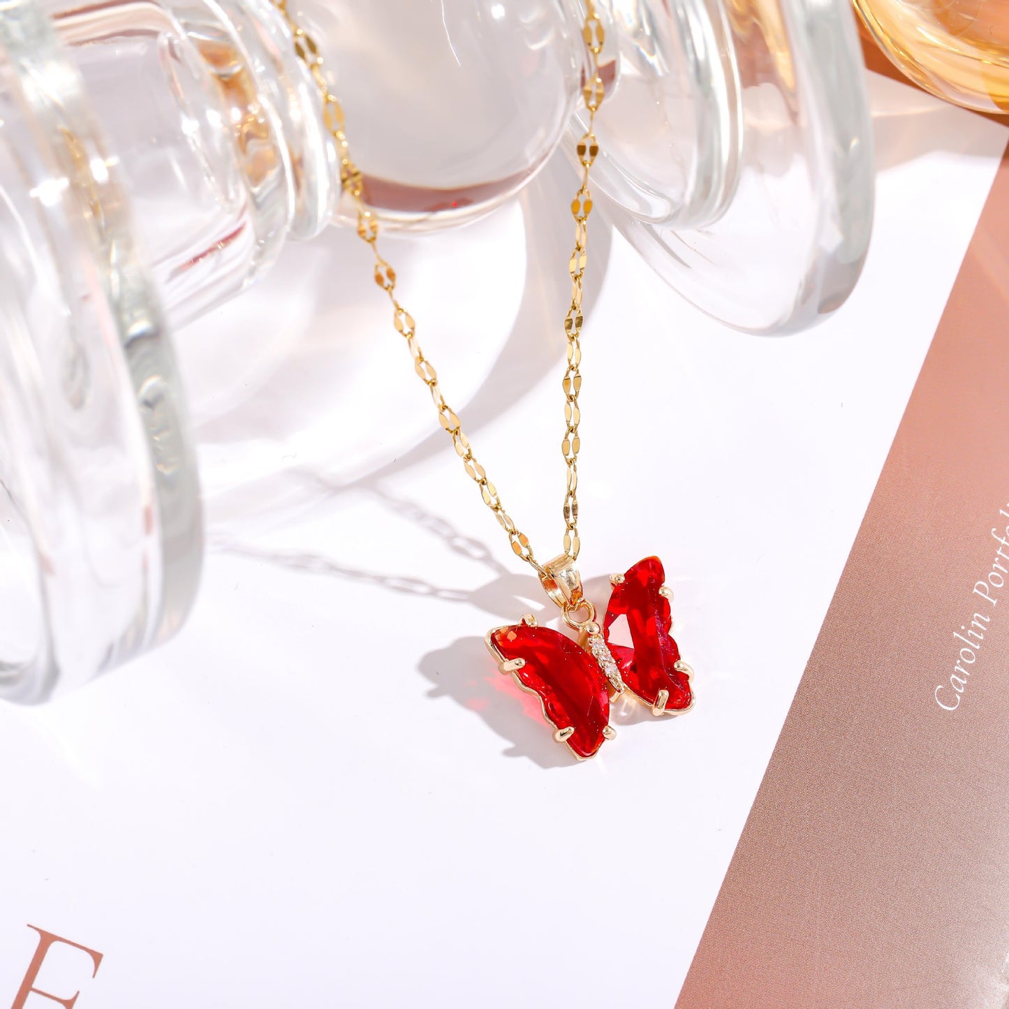 Women's Rhinestone Butterfly Short Light Luxury Crystal Necklace