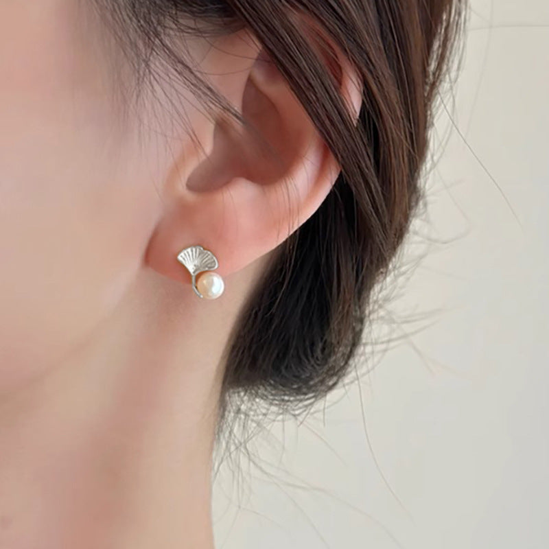 Women's Exquisite Small Ginkgo Leaf For Simple Rings