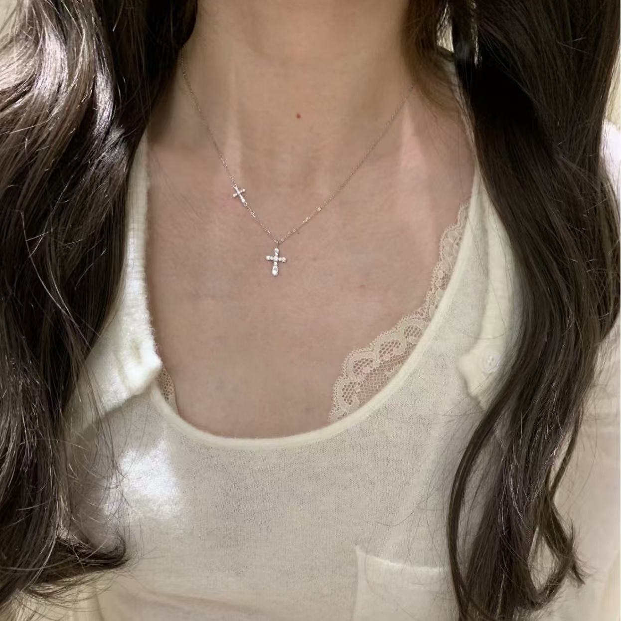 Women's Double Cross Flash Refined Simple Light Luxury Minority Clavicle Necklace