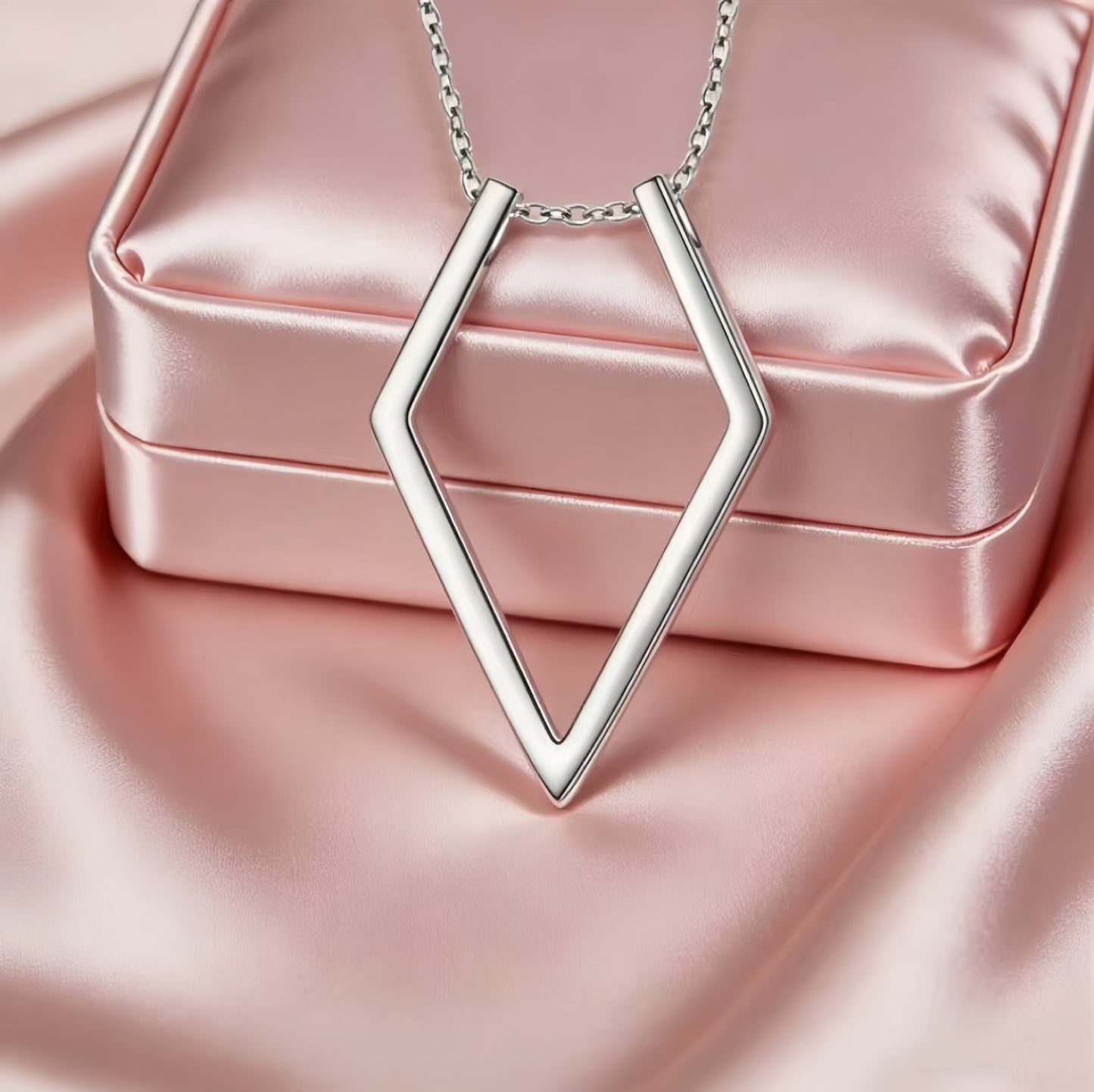 Stainless Steel Diamond Design Simple Bracket Necklace