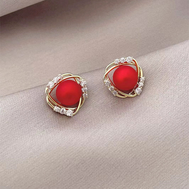 Women's Elegant Delicate Pearl Fashionable Niche Temperament Earrings