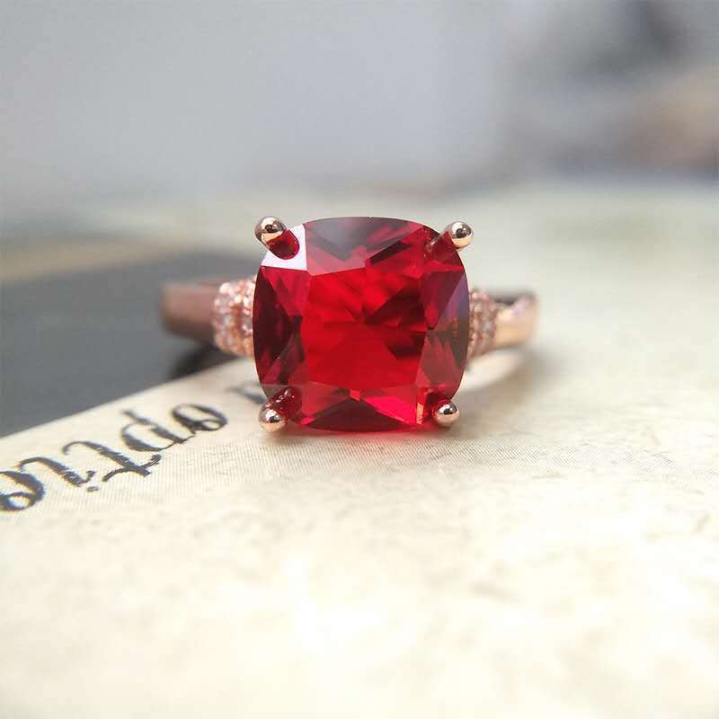 Fashion Vintage Emerald Ruby Diamond Popular Ring