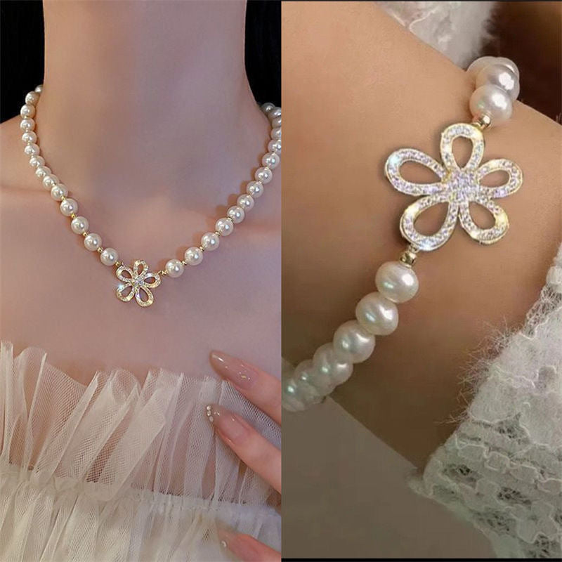 Women's French Flower Pearl Light Luxury Design Sense Necklaces