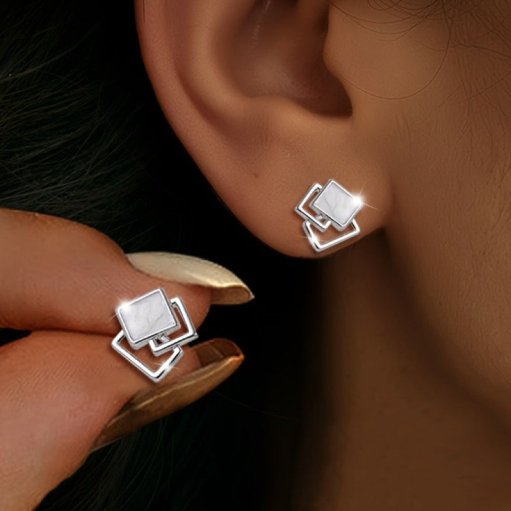 Women's Sier Pure Korean Niche Design Geometric Ear Affordable Luxury Style Stud Earrings
