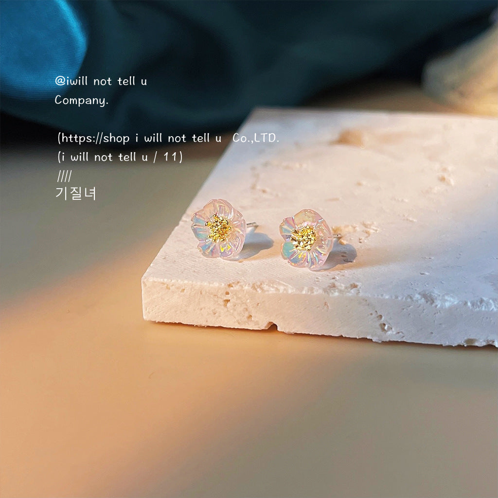 Women's Fresh Sweet Mini Version Elegant Cute Sier Plated Stud Earrings
