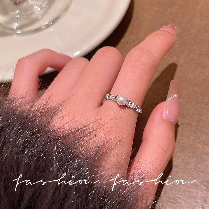 Pearl Zircon Butterfly Female Niche High-grade Light Luxury Couple Temperament Ring