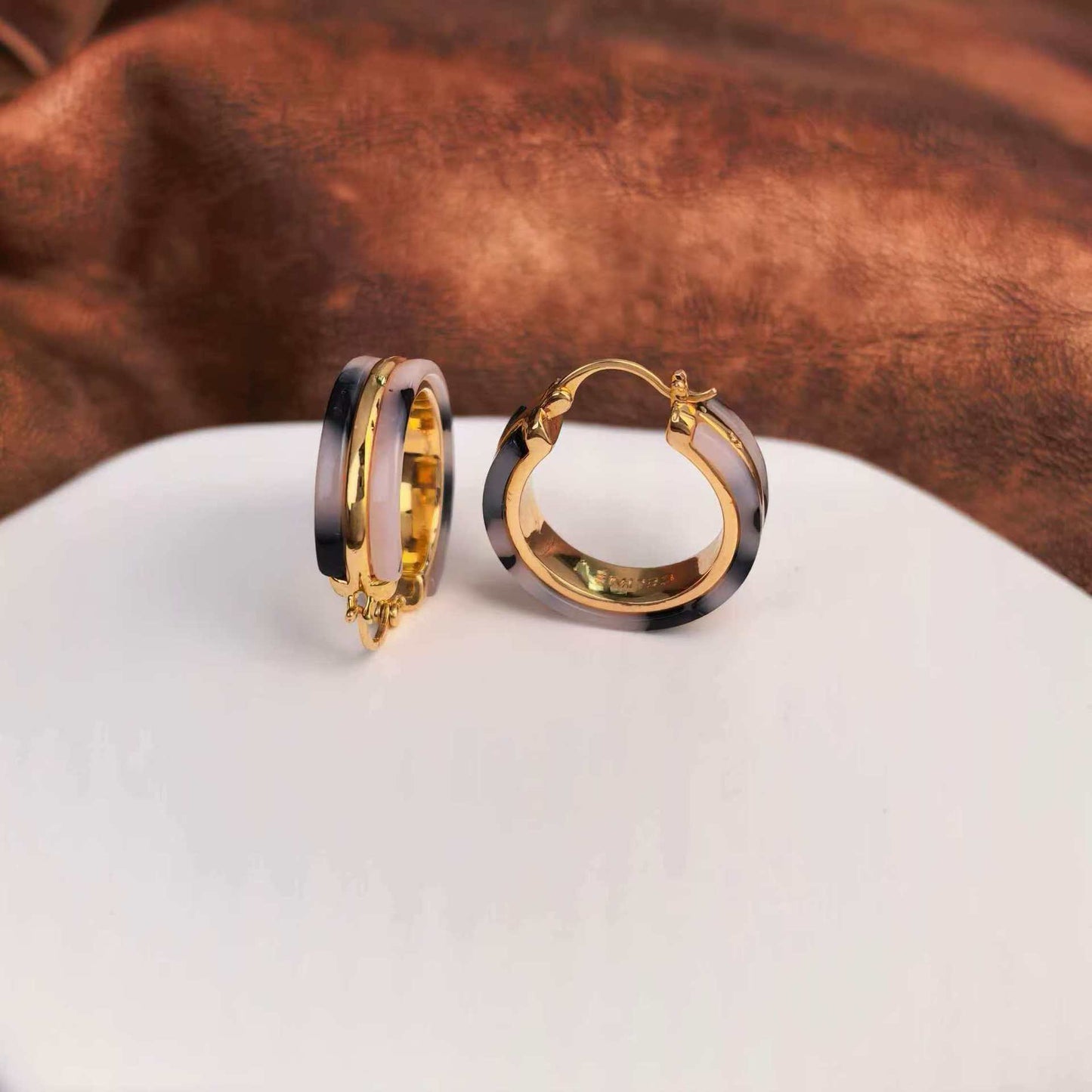 Retro Personality Leopard Print Female Ear Clip Earrings