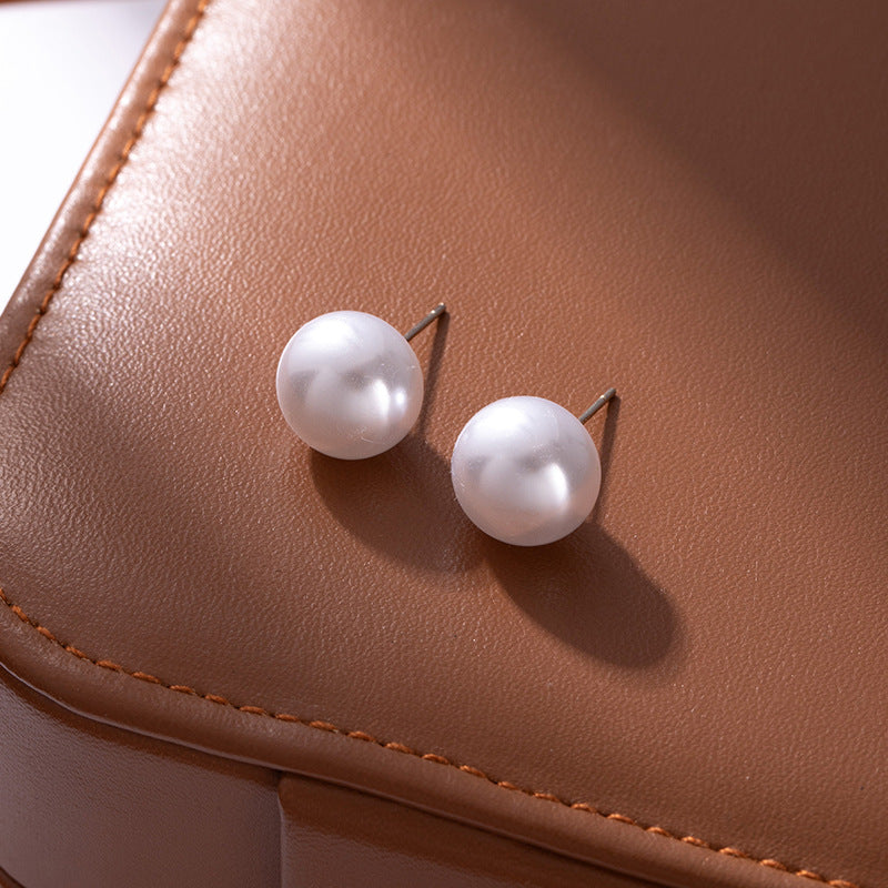 Bread Pearl Female Sier Needle High-grade Light Luxury Shell Pearls Stud Earrings