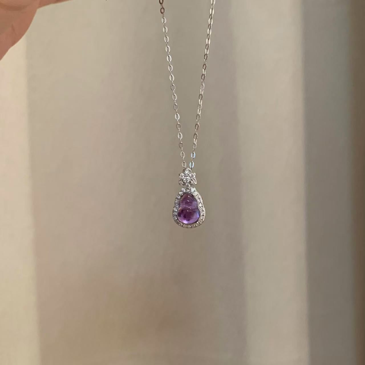 Women's Chinese Style Imitation High Ice Jade Gourd For Temperament Necklaces