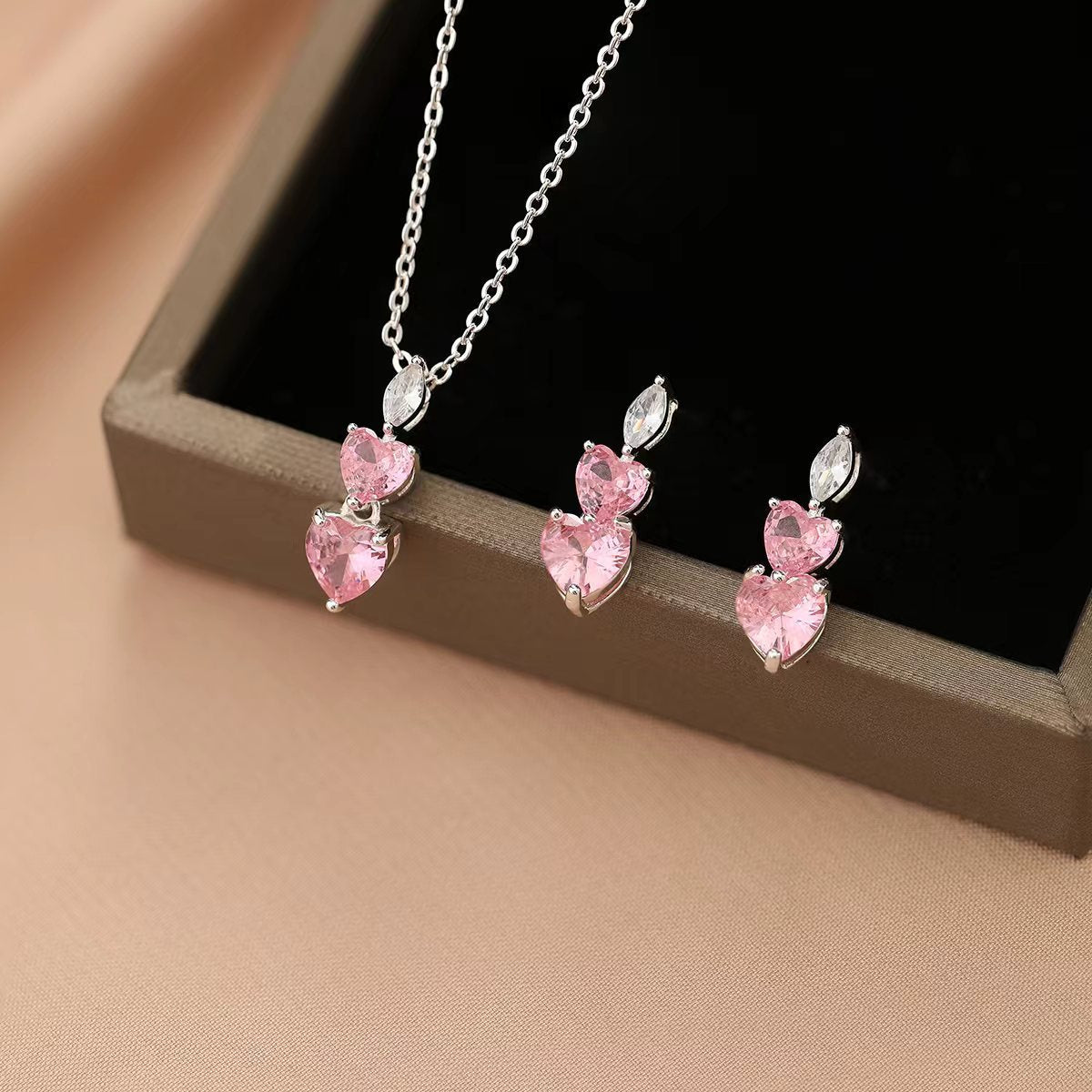 Glamorous Comfortable Two-piece Affordable Luxury Fashion Jewelry Set