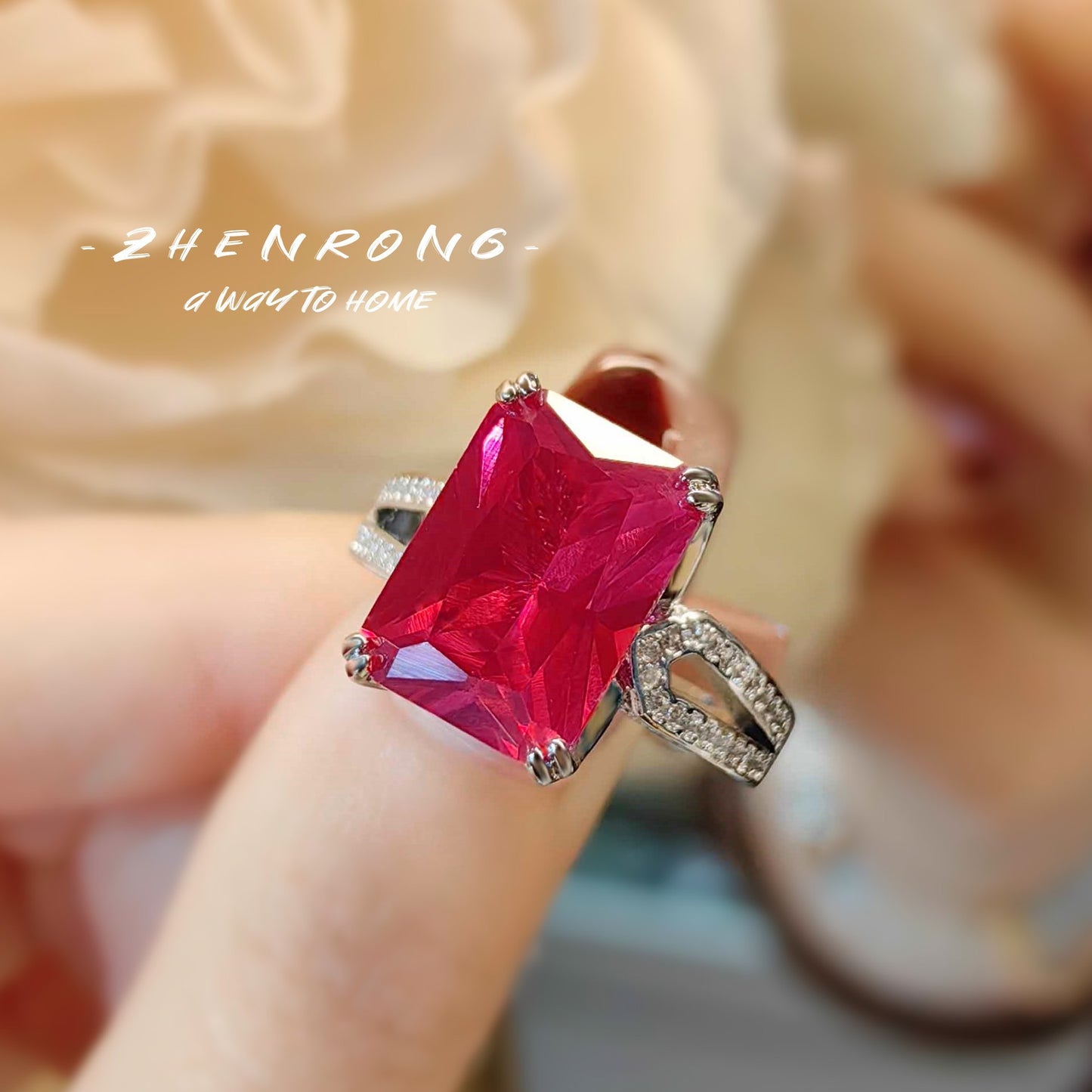 Women's Emerald With Simple Cold Diamond Red Corundum Blue Ring