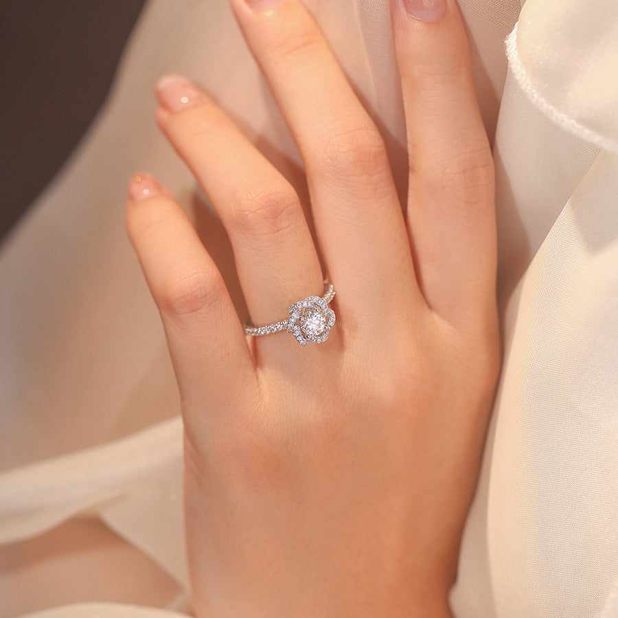 Women's Full Diamond Light Luxury Exquisite Design High-grade Flash Rings