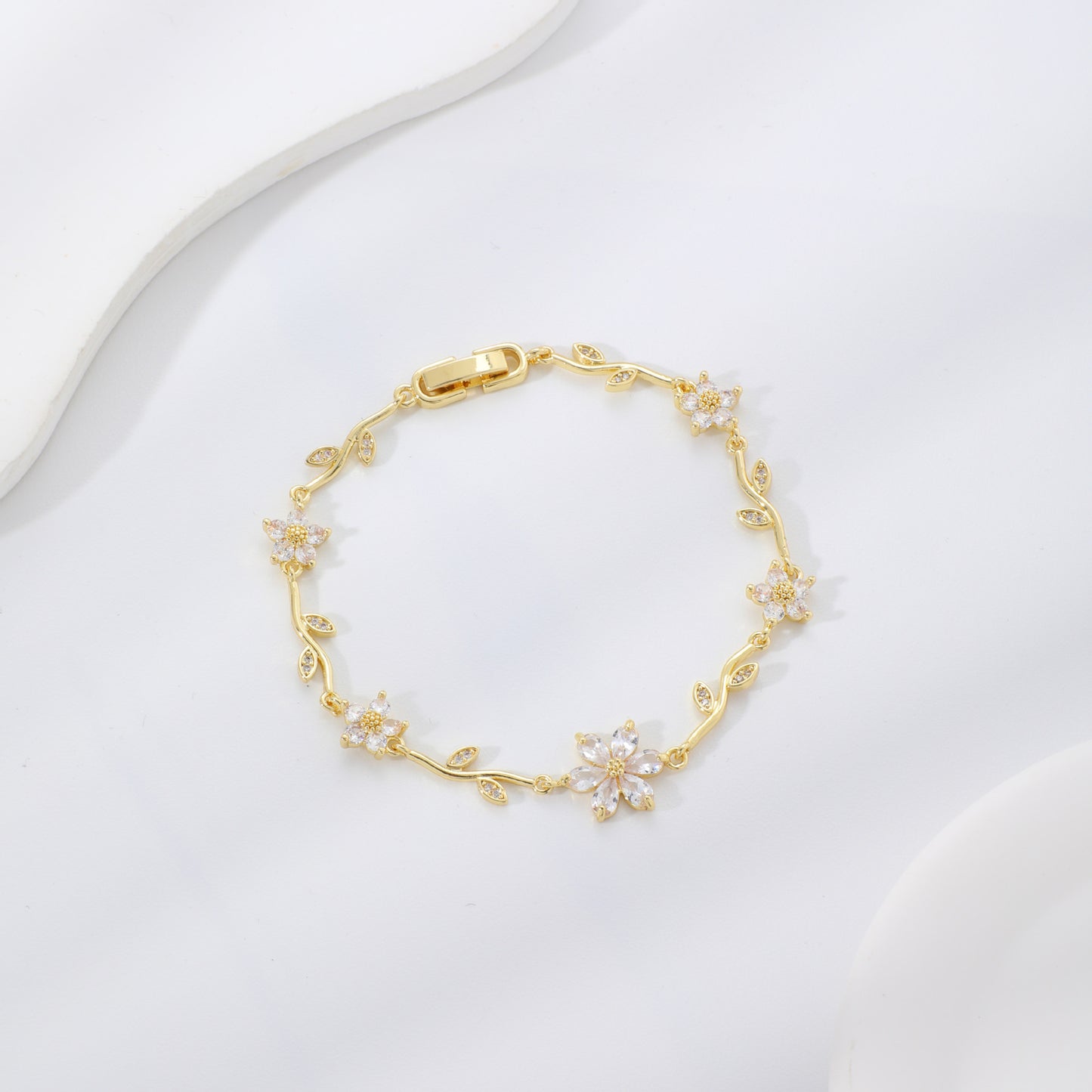 Petals Flower Leaf Zircon Design Personality Daily Birthday Bracelet