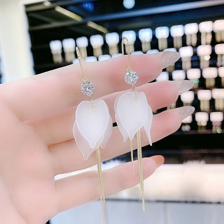 Women's Fairy Long White Petal Fringe Trendy Light Luxury Small Face Ear Line