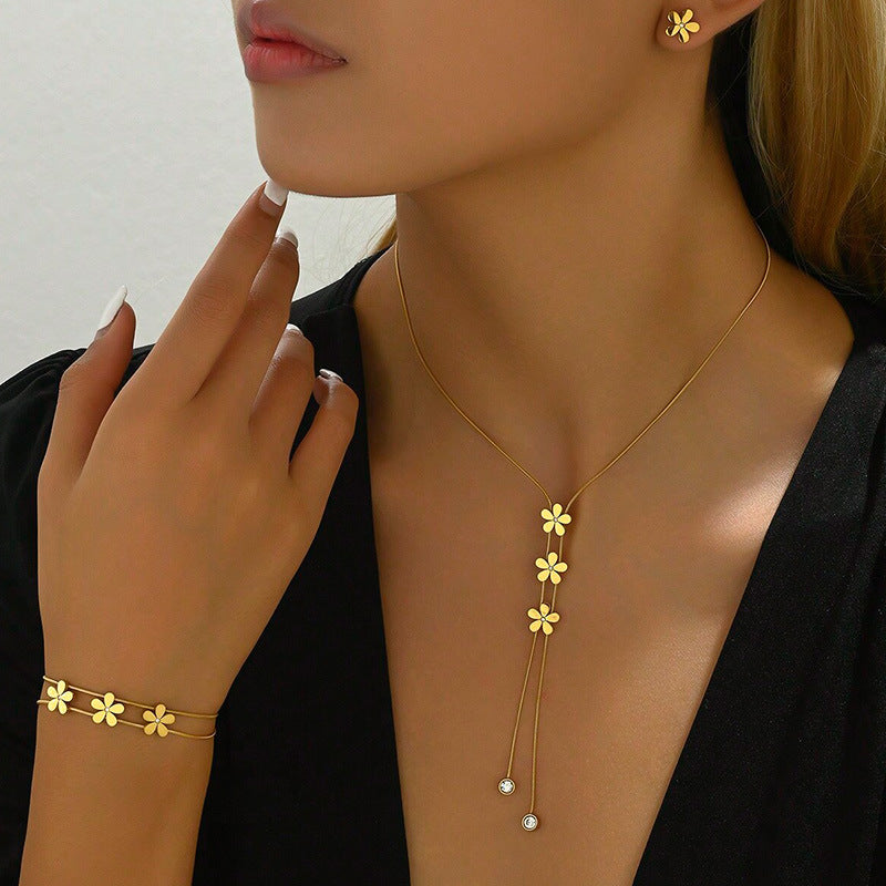 Micro Rhinestone Flower Simple Light Luxury Niche Design Clavicle Chain Necklace