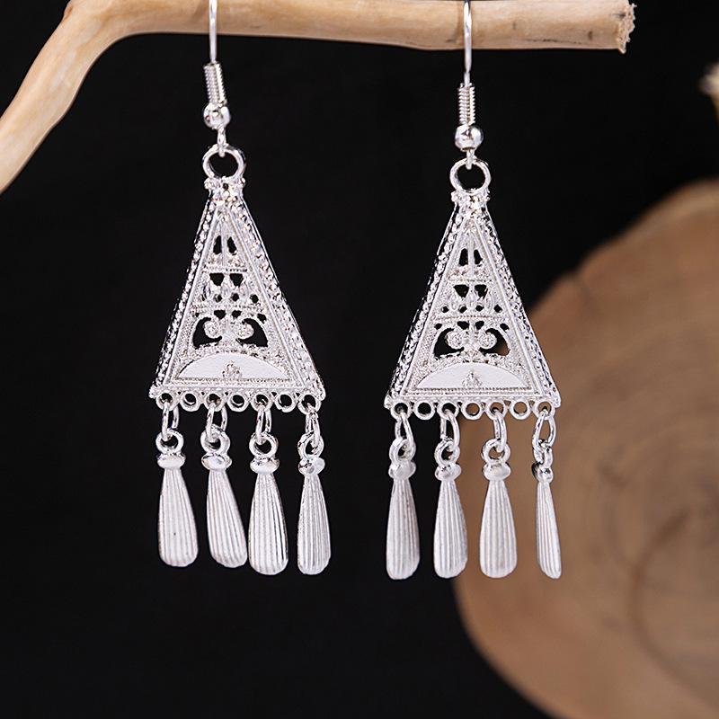 Miao Sier Personality Hollow Out Leaf-shaped Fashion Earrings