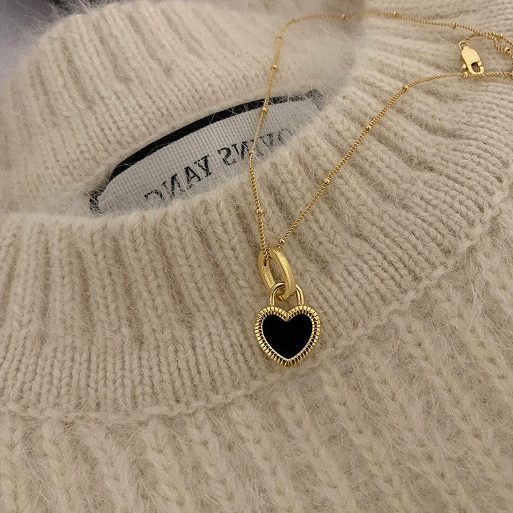Women's Shell Love For Retro Personality Minimalism Pendants