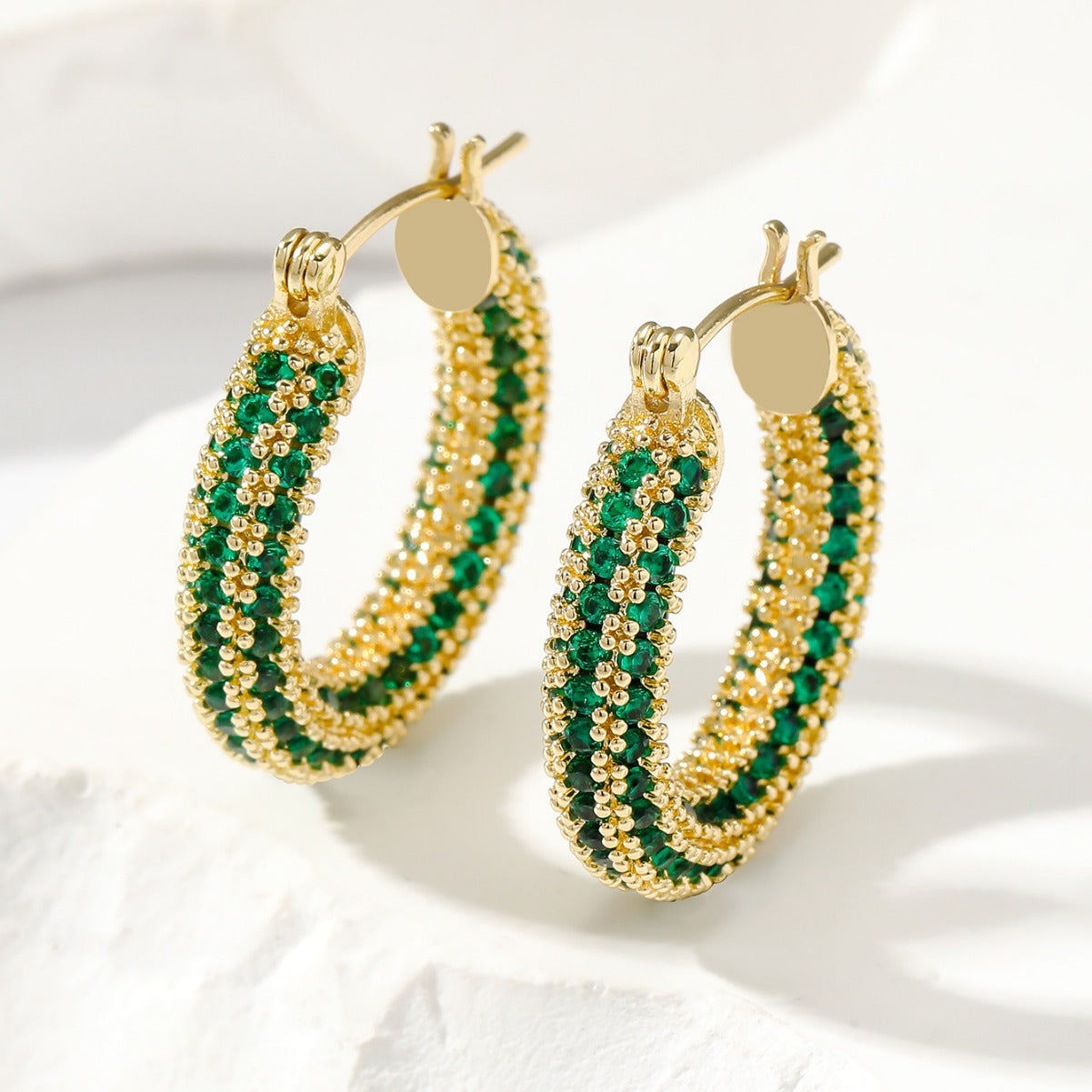 Elegant Simple Fashionable Color Round Ear Clip Micro Inlaid Zircon Rings