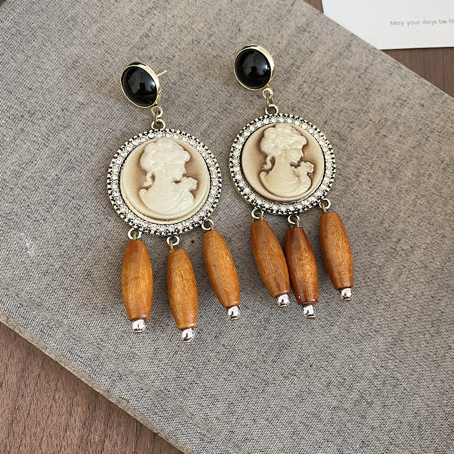Wood In The Forest Retro Tassel Rings