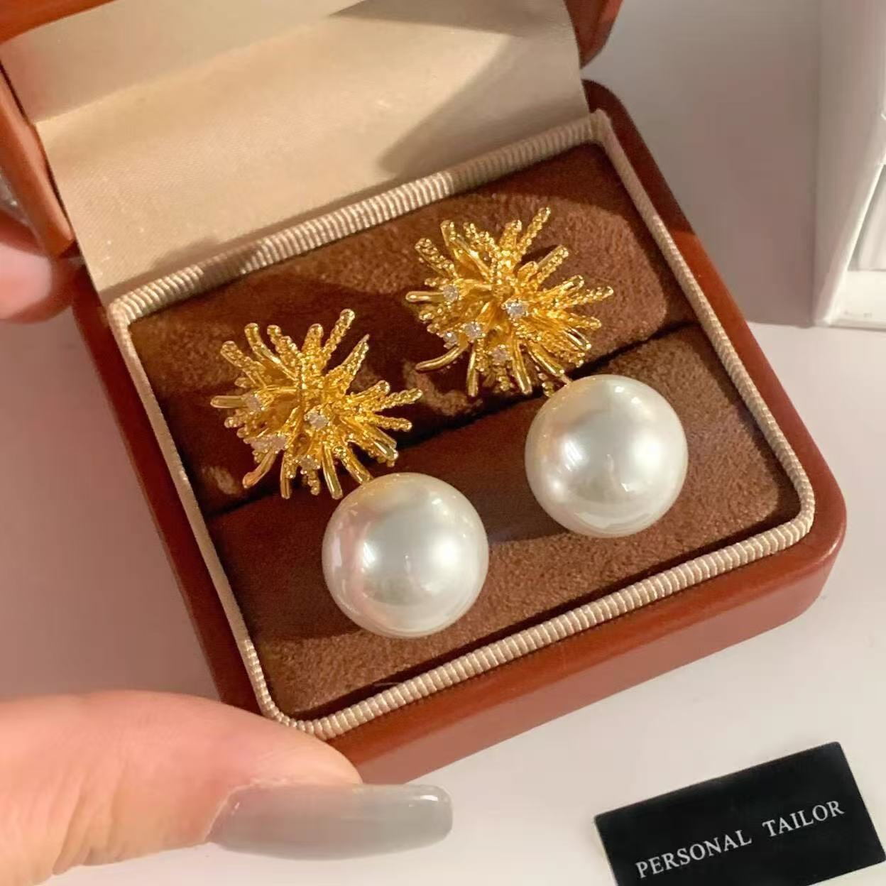 Women's Pearl For Retro Temperament Personality Affordable Luxury Exquisite Earrings