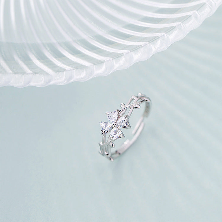Diamond Four-leaf Clover Female Korean Light Luxury Rings