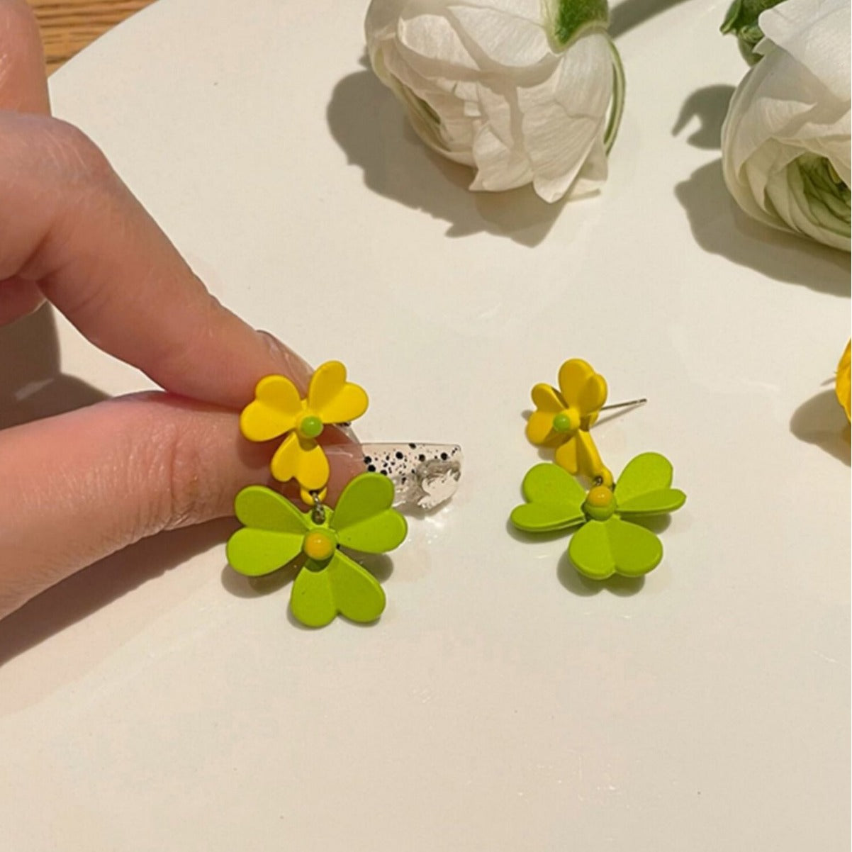 Contrast Color Flower Mori Niche Design Simple Sweet Earrings