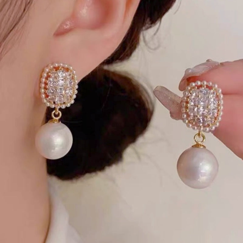 Women's Special Interest Light Luxury Square Tassel Earrings