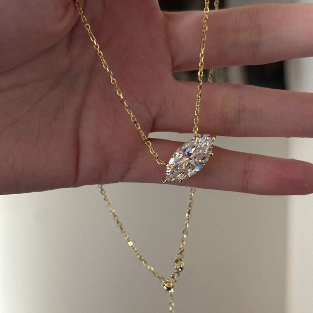Horizontal Horse Eye Diamond Elegant Static Luxury Necklaces