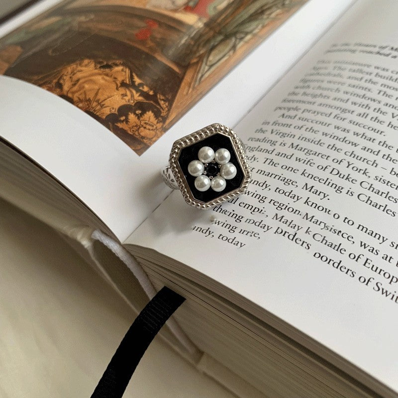 Flower Female Niche Retro High-grade Light Rings