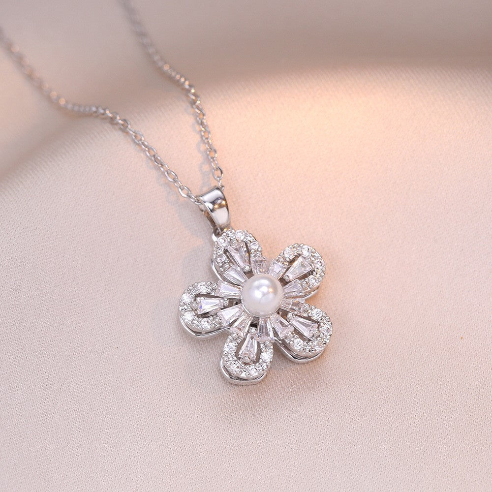 Female Minority Fashion Design Rotating Bauhinia Zircon Flower Necklace