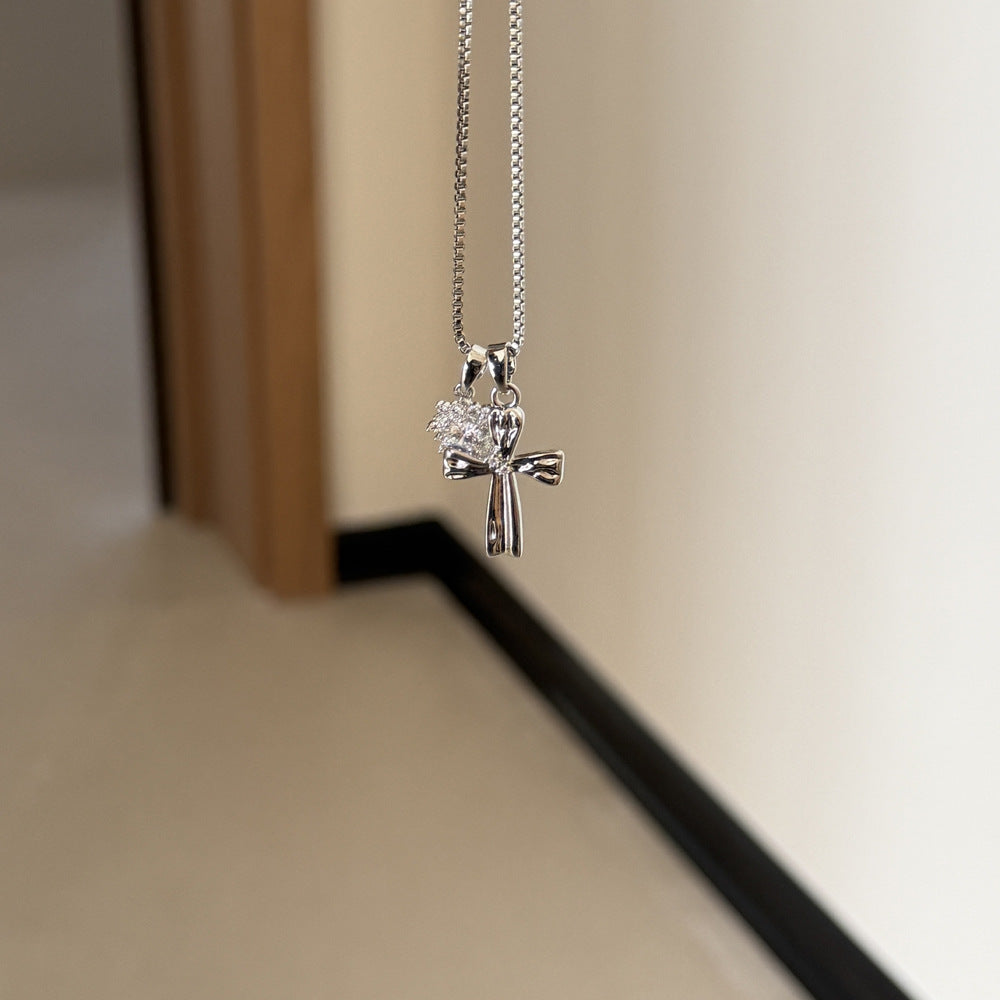 Cross Female Niche High-grade Copper Inlaid Zirconium Clavicle Necklace