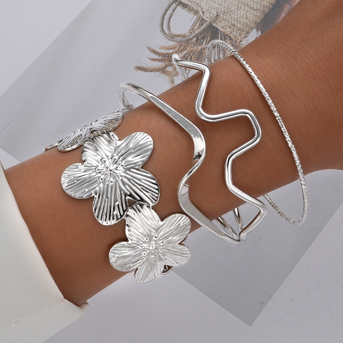 Leaves Glossy Irregular With Personality Stripes Bracelets
