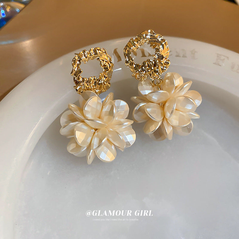 Lux Acrylic Petal Eardrops Niche Design Retro Temperament Earrings