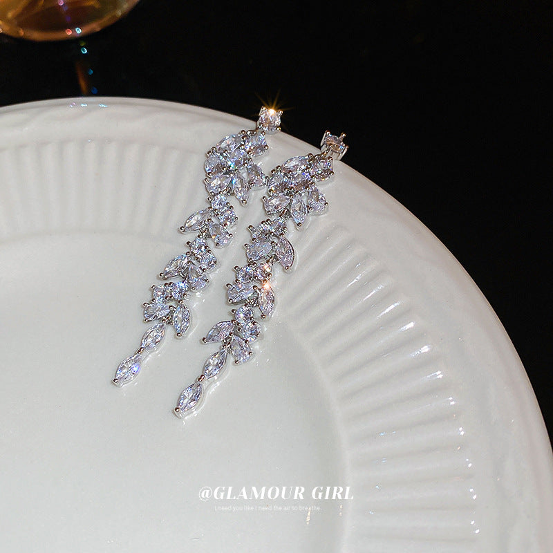 Women's Sier Needle Zircon Leaves Long Fringe Niche Design Eardrops Rings