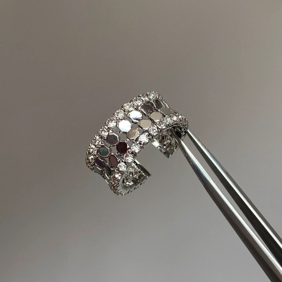 Luxury Full Diamond Broken Sier Open Female Niche Design Honeycomb Rings