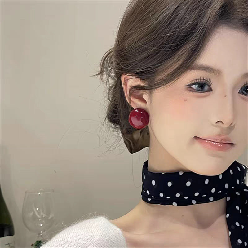 Women's Pearl Semicircle Large Elegant Light Luxury Minority High-grade Sense Stud Earrings