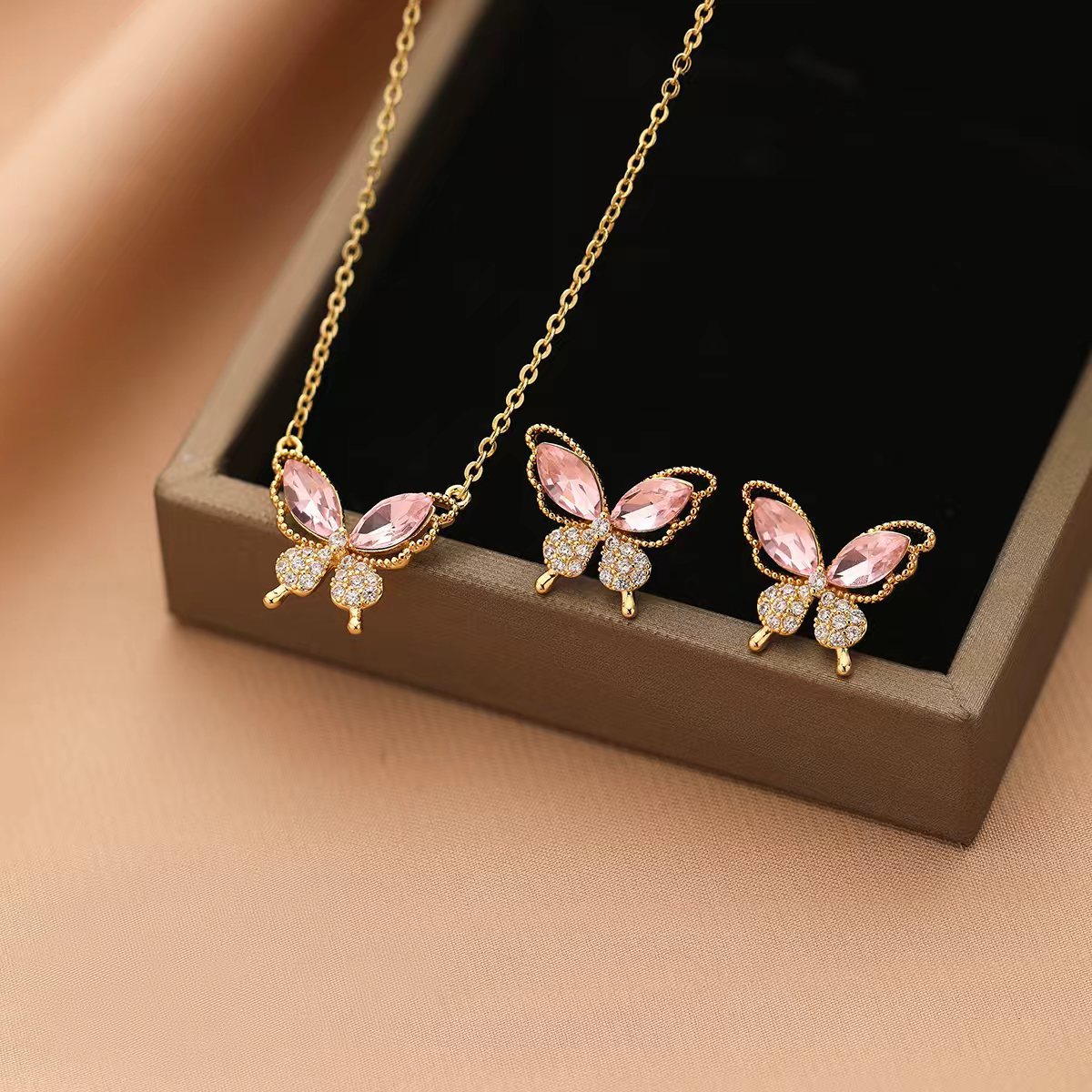 Glamorous Comfortable Two-piece Affordable Luxury Fashion Jewelry Set
