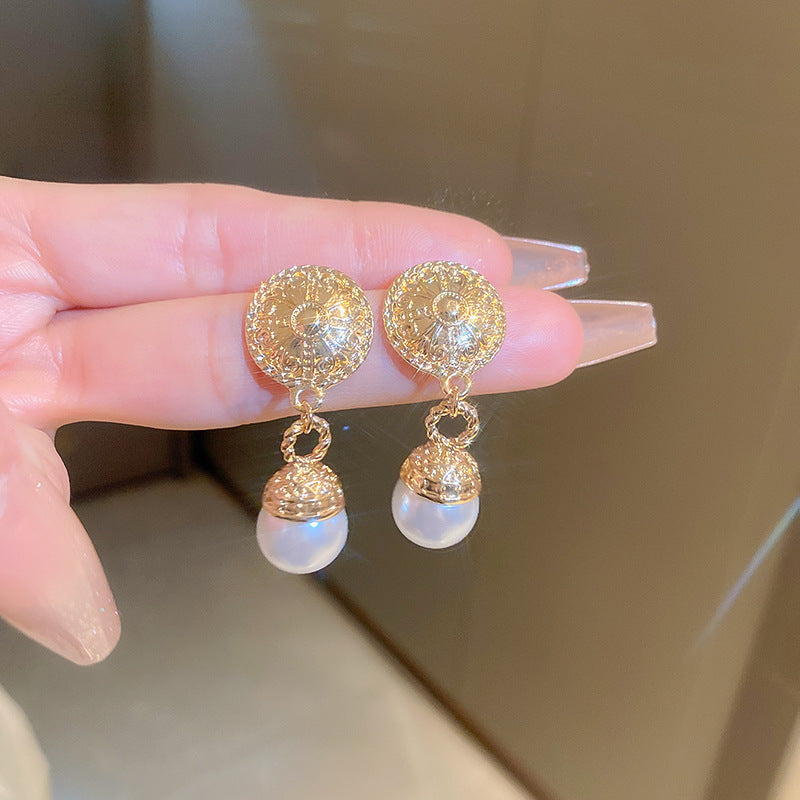 Women's Metal Round Imitation Pearl Tassel Sier Pin French Retro Baroque Earrings
