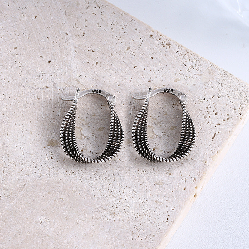 Mobius Personality Trendy Retro Neutral Twisted Twist Rings