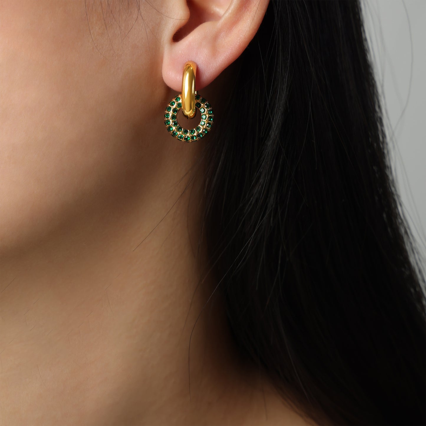 Women's French Retro Simple Gold Stainless Steel Full Diamond Earrings