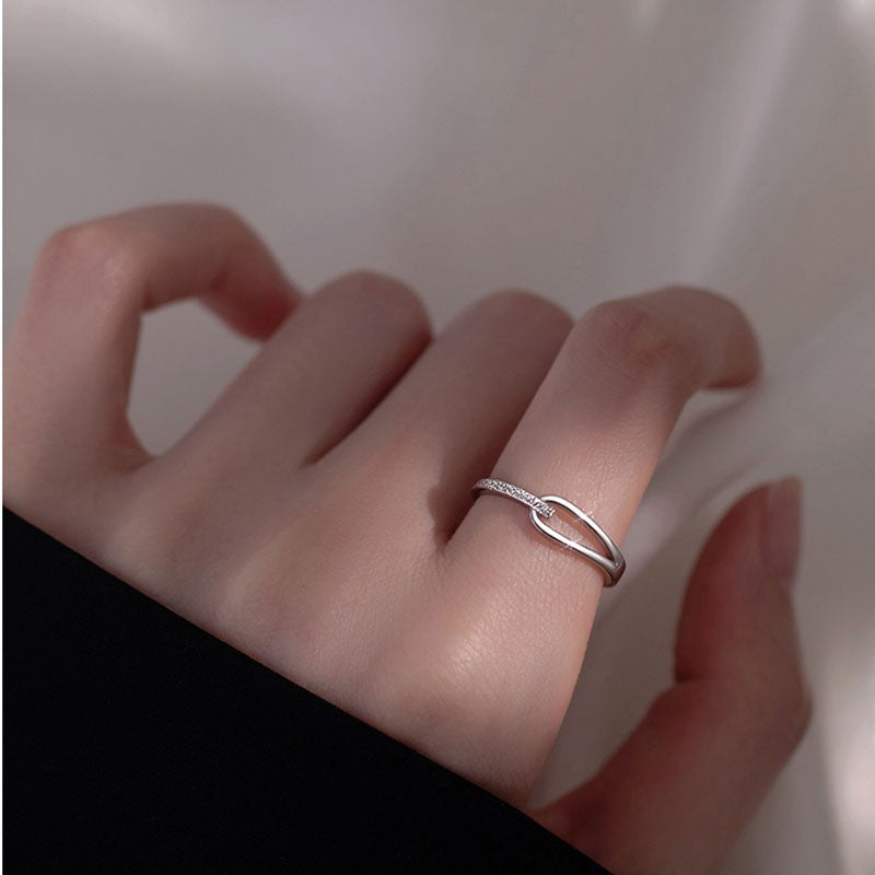 Style Mobius Strip Female Opening Design Rings