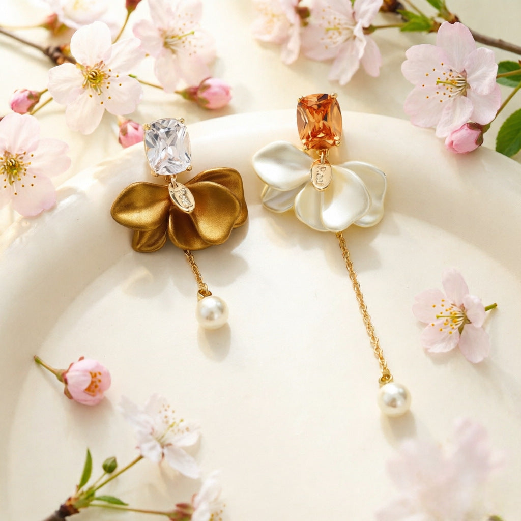 Women's French Style Zircon Flower Tassel Pearl Temperament Entry Lux Earrings