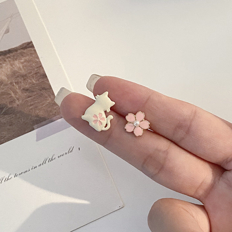 Women's Sier Needle Cute Cat Flower Style Simple Graceful Earrings