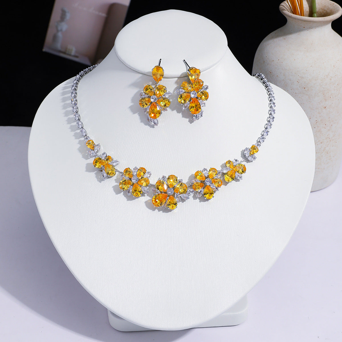 Fashion Trend Zircon Green Butterfly Tassel Necklace