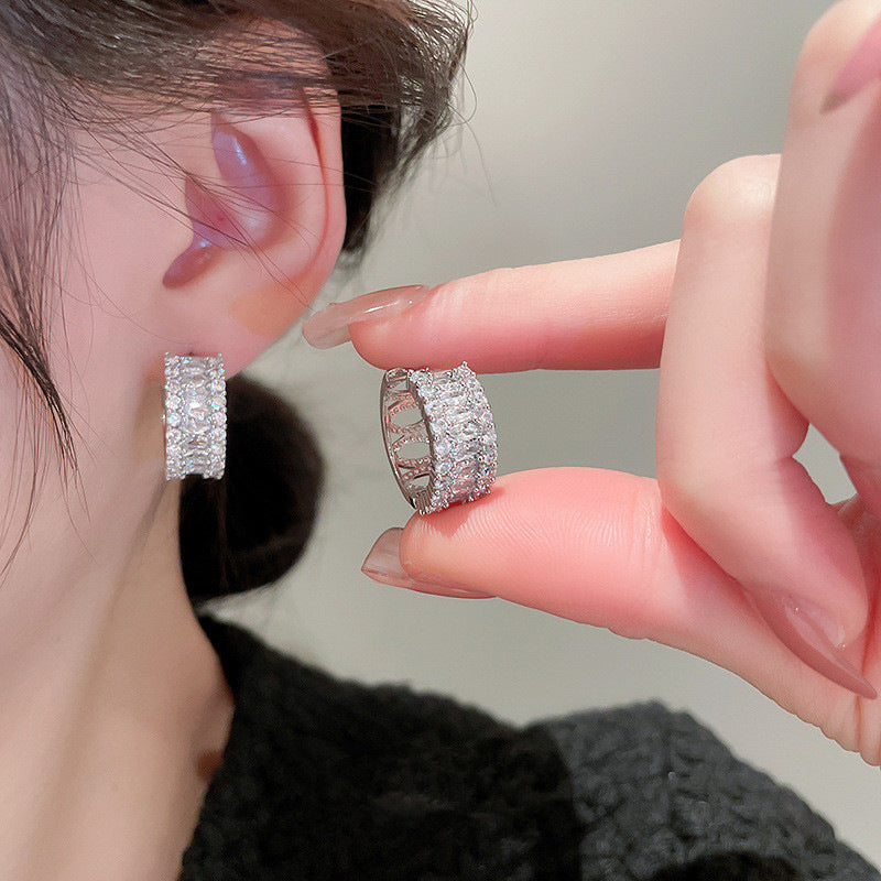 Shi Hip Hop Style Bubble Design Ear Buckle